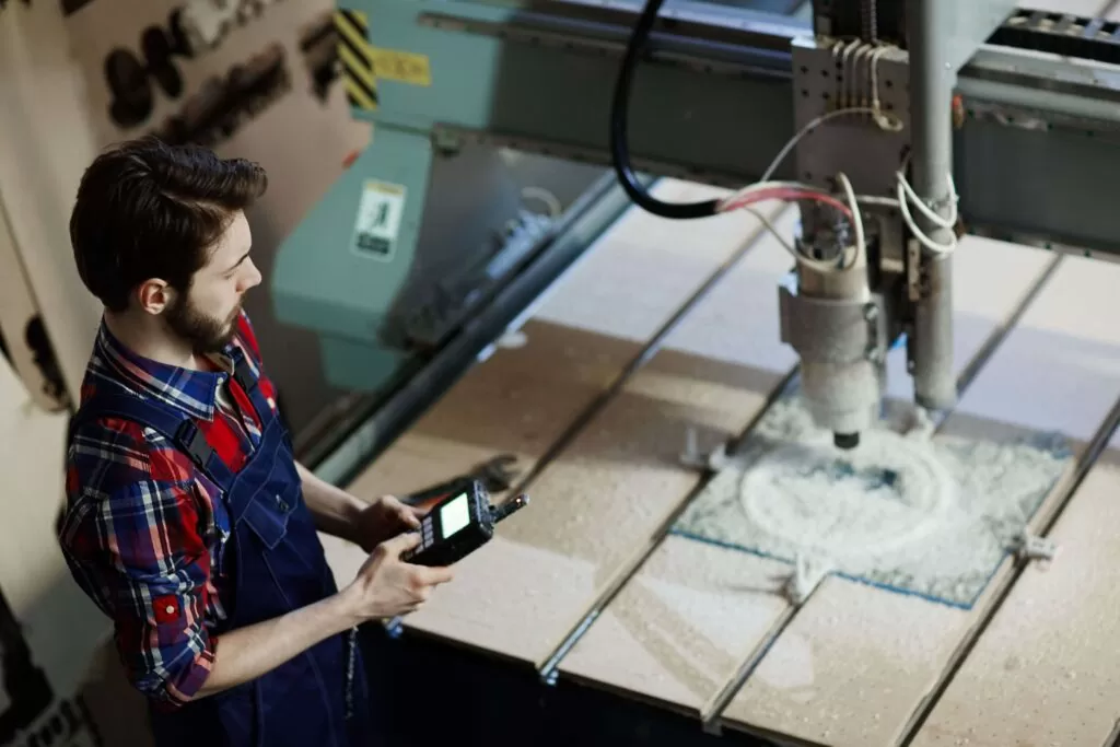Alca Máquinas | Vantagens e aplicações das máquinas router CNC